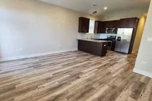 6337 S Ellis Ave, Chicago, IL 60637 - Photo 2