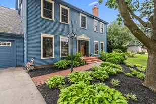 2801 Valleybrook Dr, Champaign, IL 61822 - Photo 4