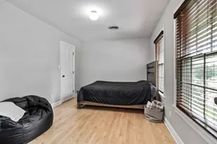 2801 Valleybrook Dr, Champaign, IL 61822 - Photo 32