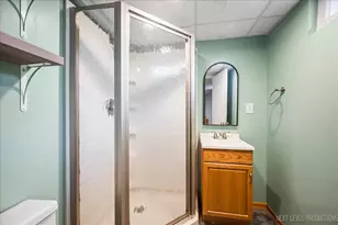 523 Eklund Ave, Geneva, IL 60134 - Photo 32