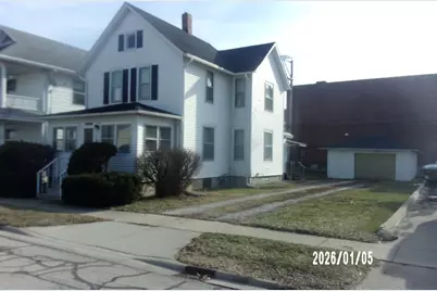 223 E Oak Street, Watseka, IL 60970 - Photo 1