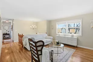 72 W Nevada Ave, Glendale Heights, IL 60139 - Photo 12