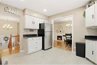 72 W Nevada Avenue, Glendale Heights, IL 60139 - Photo 10