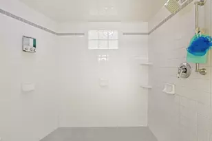 72 W Nevada Ave, Glendale Heights, IL 60139 - Photo 24