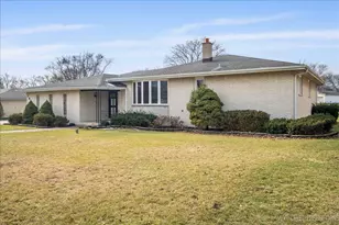 16500 Leslie Ann Dr, Tinley Park, IL 60477 - Photo 2