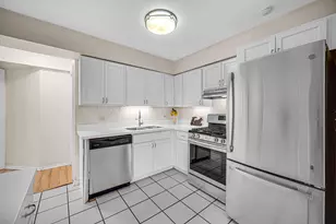 20 Echo Ct, Vernon Hills, IL 60061 - Photo 6