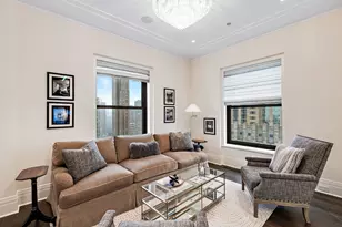 159 E Walton Pl, Chicago, IL 60611 - Photo 14