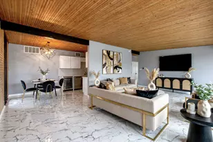 255 E 170th St, South Holland, IL 60473 - Photo 2