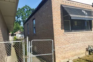 15734 Marshfield Ave, Harvey, IL 60426 - Photo 2