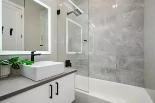 1513 W Thomas St, Chicago, IL 60642 - Photo 18