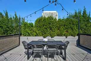 1513 W Thomas St, Chicago, IL 60642 - Photo 24