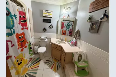 2276 Cross Street, Freeport, IL 61032 - Photo 10