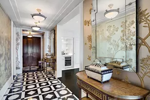 159 E Walton Pl, Chicago, IL 60611 - Photo 10