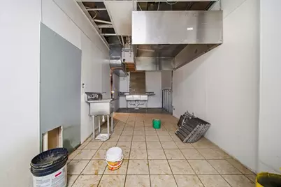 81 W Jefferson Street, Joliet, IL 60432 - Photo 10