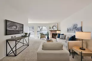 252 Appletree Ct, Buffalo Grove, IL 60089 - Photo 2