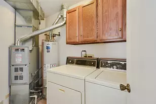 252 Appletree Ct, Buffalo Grove, IL 60089 - Photo 12