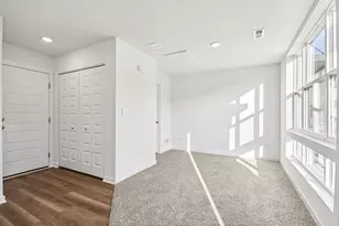 373 Summit Cir, Lombard, IL 60148 - Photo 4