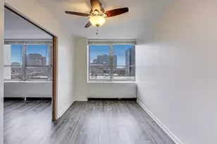 655 W Irving Park Rd, Chicago, IL 60613 - Photo 12