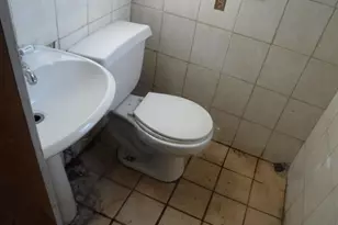 6625 S Woodlawn Ave, Chicago, IL 60637 - Photo 4