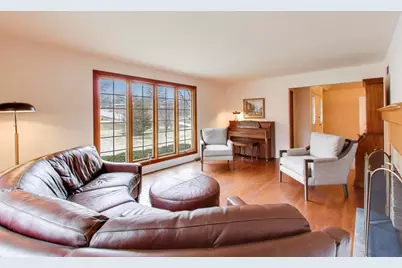 36W787 Red Haw Lane, Saint Charles, IL 60174 - Photo 12