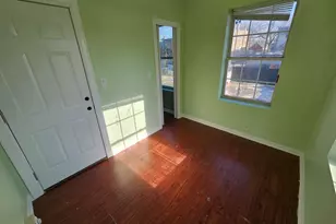 639 N St Louis Ave, Chicago, IL 60624 - Photo 12