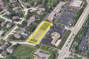 14328 Pinewood Dr, Orland Park, IL 60467 - Photo 1