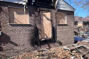 10235 S Oglesby Ave, Chicago, IL 60617 - Photo 2