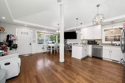 7457 W 64th Street, Summit, IL 60501 - Photo 2