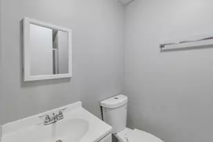 682 Daisy Ln, Roselle, IL 60172 - Photo 20