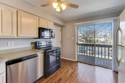 682 Daisy Lane #213, Roselle, IL 60172 - Photo 14