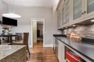 1210 N Astor St, Chicago, IL 60610 - Photo 14