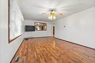 112 E Jefferson St, Dana, IL 61321 - Photo 24