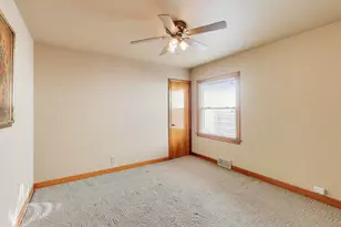 5546 S Nottingham Ave, Chicago, IL 60638 - Photo 12