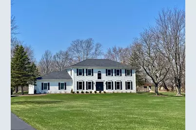 12 Crestview Lane, Lake Barrington, IL 60010 - Photo 2