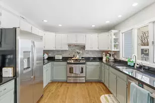 12 Crestview Ln, Lake Barrington, IL 60010 - Photo 18