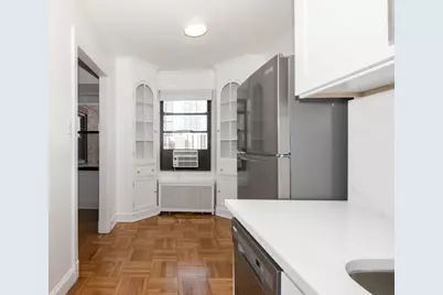 1100 N Dearborn Street #1710, Chicago, IL 60610 - Photo 2