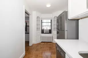 1100 N Dearborn St, Chicago, IL 60610 - Photo 2