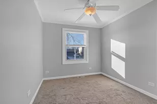 8069 S Brockton Ct, Hanover Park, IL 60133 - Photo 16