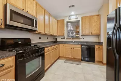 2870 Glacier Way #C, Wauconda, IL 60084 - Photo 4