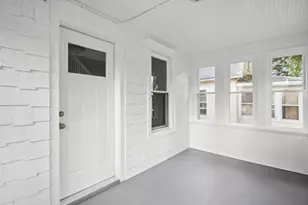 1424 Clark St, Dekalb, IL 60115 - Photo 4