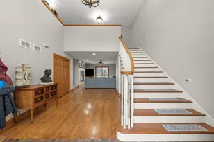 393 E 16th Pl, Lombard, IL 60148 - Photo 2