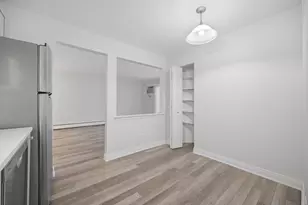 2556 Waterbury Dr, Woodridge, IL 60517 - Photo 10