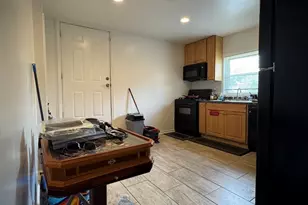 8513 S Sangamon St, Chicago, IL 60620 - Photo 6