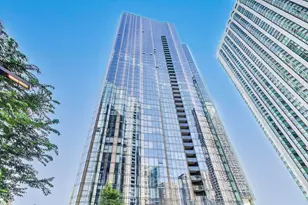 211 N Harbor Dr, Chicago, IL 60601 - Photo 2