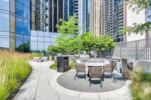 211 N Harbor Dr, Chicago, IL 60601 - Photo 86