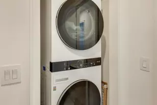 211 N Harbor Dr, Chicago, IL 60601 - Photo 40