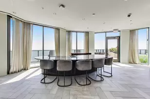 211 N Harbor Dr, Chicago, IL 60601 - Photo 72