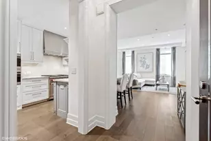 435 N Michigan Ave, Chicago, IL 60611 - Photo 10