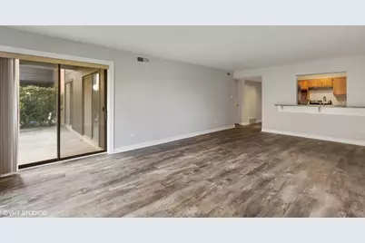 1295 N Sterling Avenue #104, Palatine, IL 60067 - Photo 4