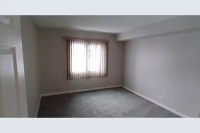 18600 Village West Drive #303, Hazel Crest, IL 60429 - Photo 10